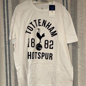 Tottenham Hotspur White and Black Graphic Tee